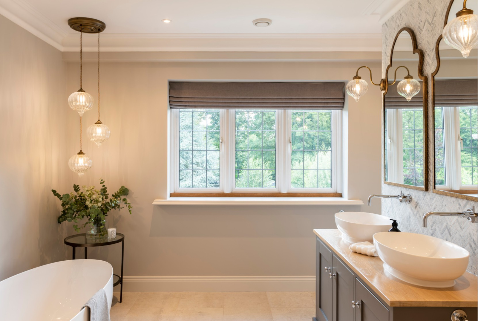 oak-way-ensuite Oak Way - Blinds